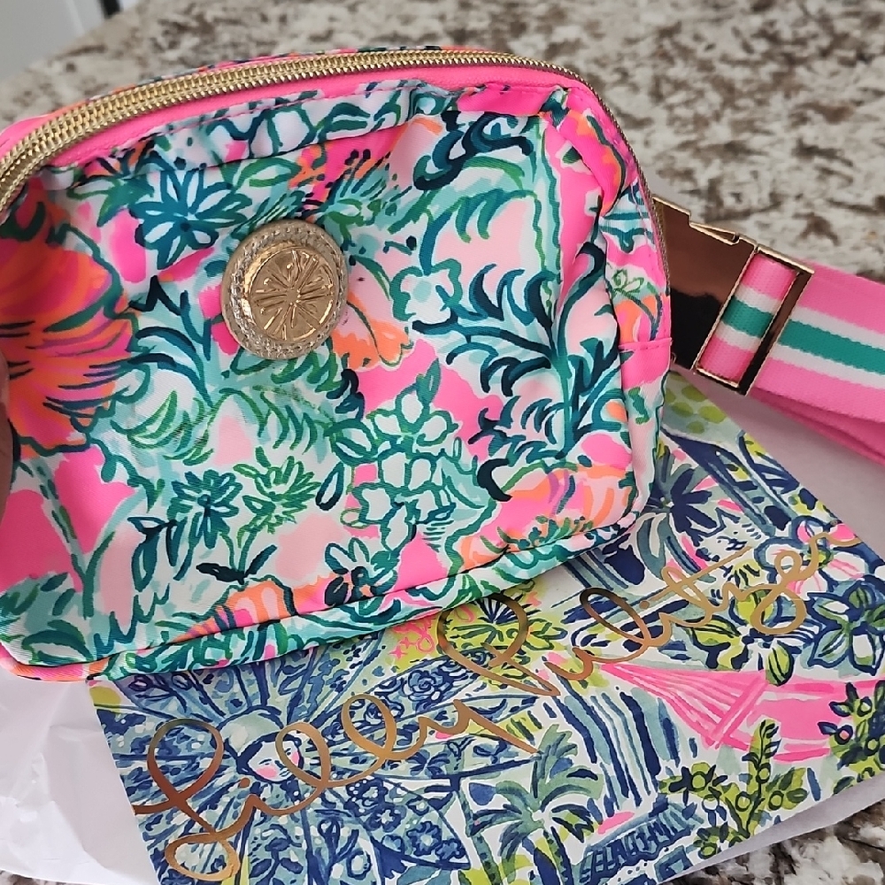 Vibrant Floral Crossbody Bag with Gold Accents